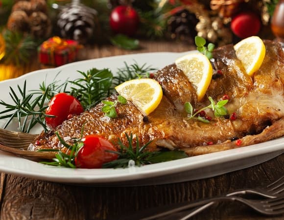 Изысканные блюда из рыбы и морепродуктов на Новый год