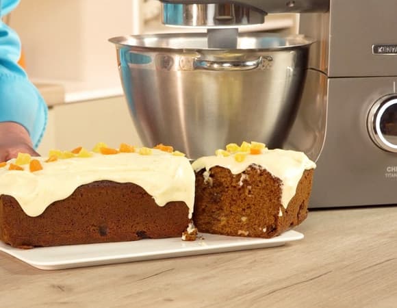 Научи меня печь! Пряный кекс с кремом из сливочного сыра