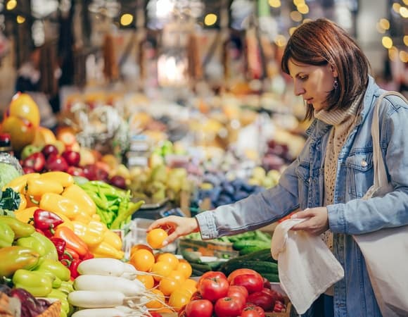 Названы продукты с наименьшим содержанием пестицидов