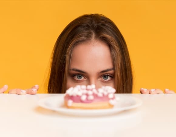 Эксперт рассказала, какая еда усиливает чувство голода