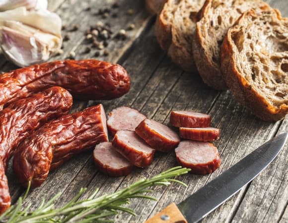 Кому противопоказаны копченые продукты: мнение врача