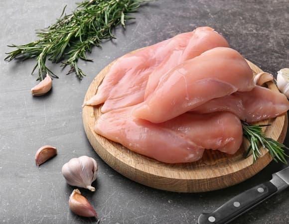 Онколог: куриное мясо может привести к развитию рака