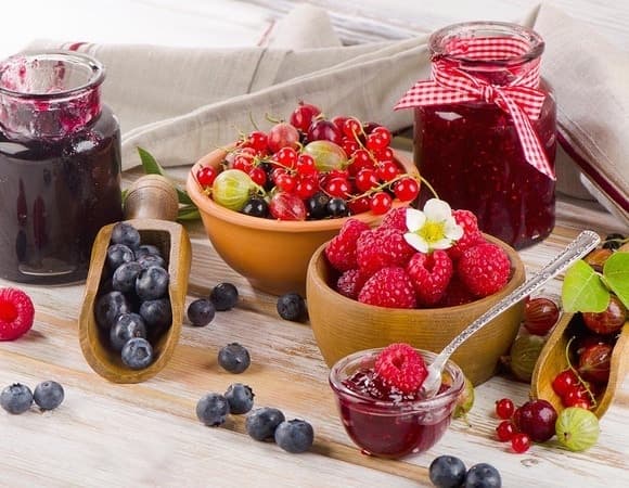 Варенье-пятиминутка: 5 простых рецептов на зиму