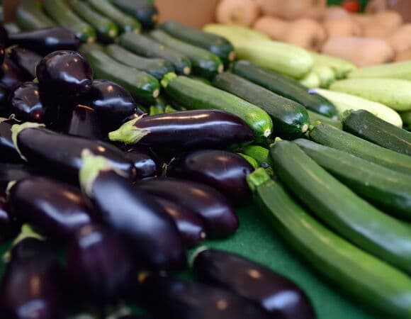 Роспотребнадзор сообщил о самых вкусных овощах и фруктах августа