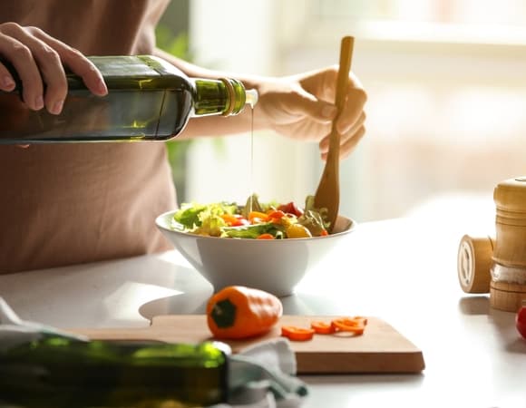 Какие продукты регулируют уровень холестерина? Отвечает эндокринолог