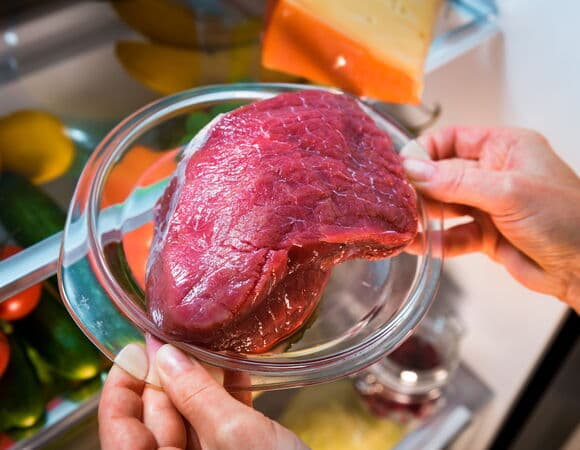 Вопрос недели: сколько хранится мясо в холодильнике?