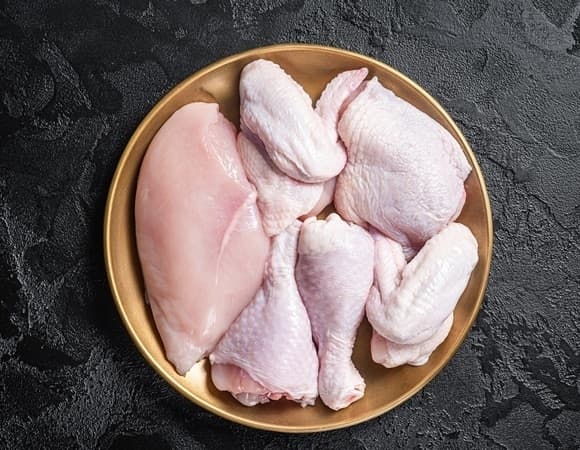 «Портится моментально»: доктор Мясников объяснил, стоит ли мыть курицу перед приготовлением
