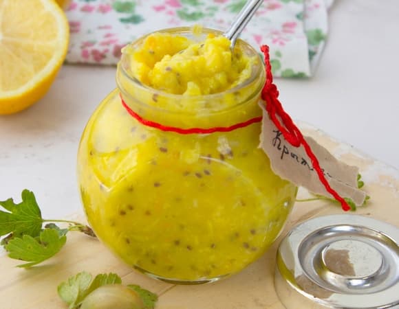 "Вкусно, за уши не оттащишь": "живое" варенье из крыжовника с лимоном — и советы от хозяек