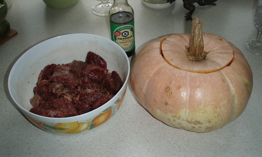 мясо запеченное в тыкве