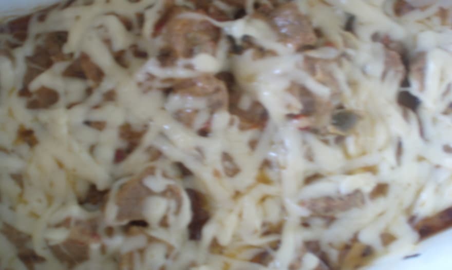 Мясо в сметанном соусе...