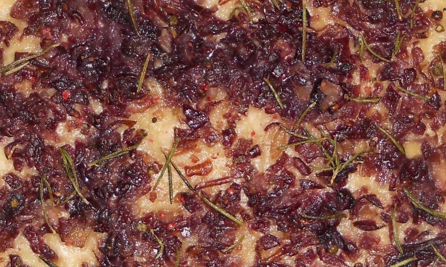 Фокачча с кедровыми орешками