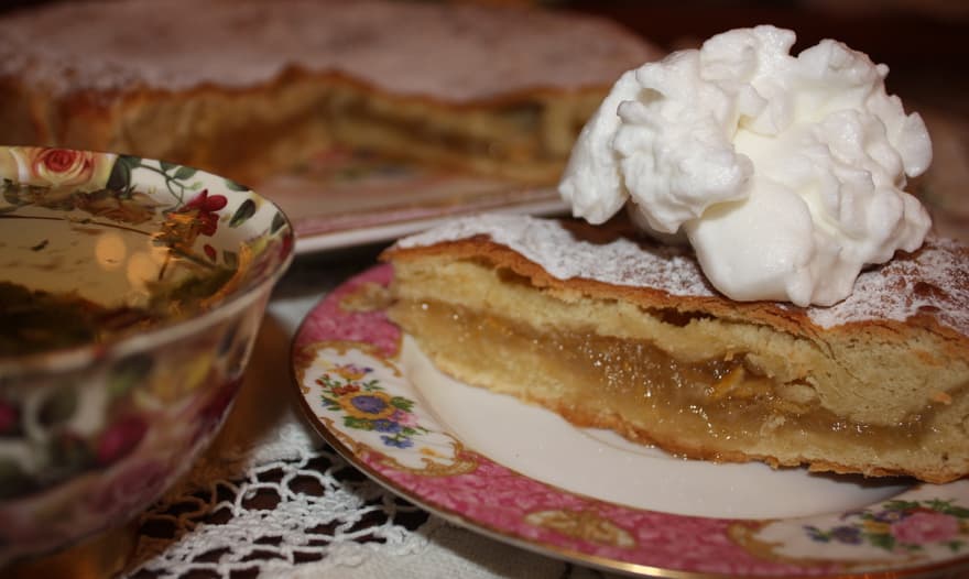 Лимонник, закрытый пирог
