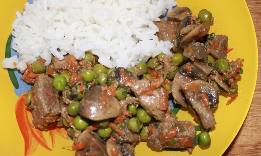 Телячья печень с овощами по-азиатски  