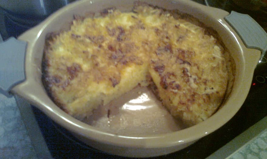 Запечённые макароны с яйцом и сыром