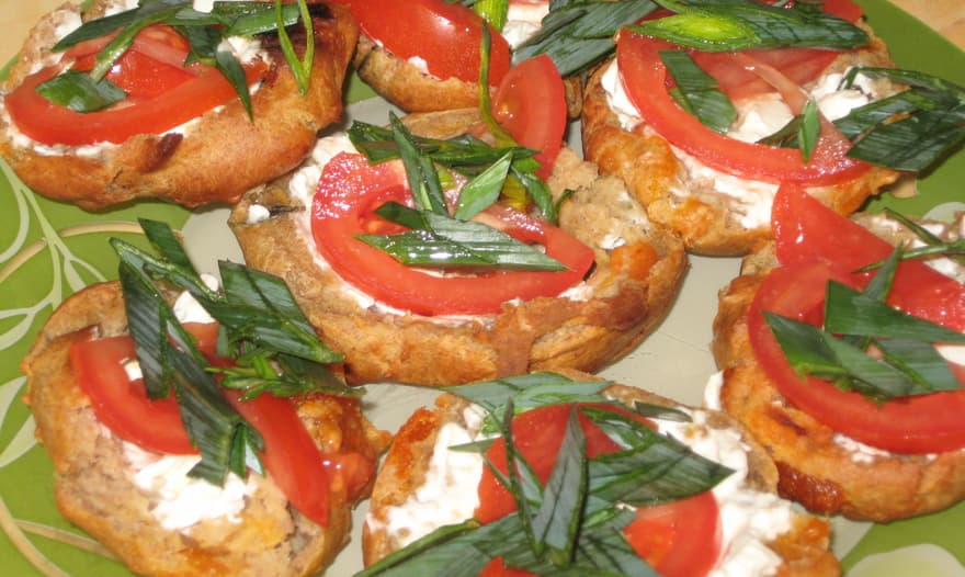 Булочки ржаные с курагой и семенами подсолнуха (заварные, без дрожжевые)