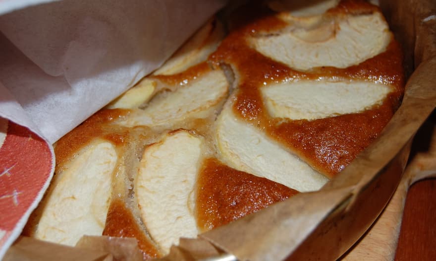 Постная яблочная коврижка