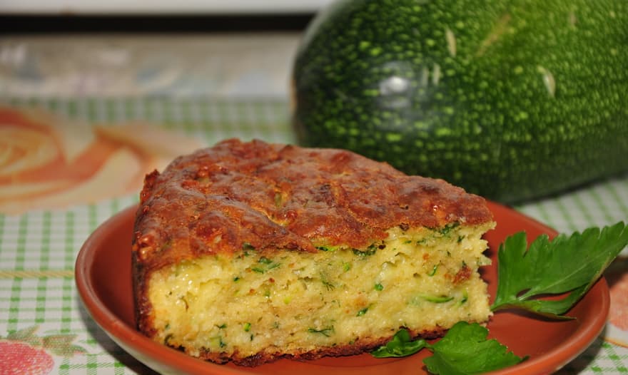 Сырно - кабачковый пирог