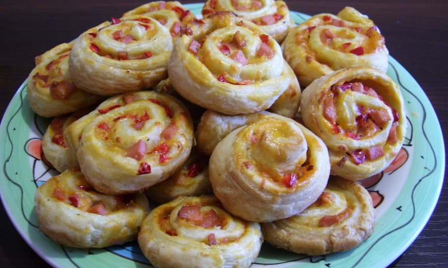 Закусочный рулет " Мозаика"