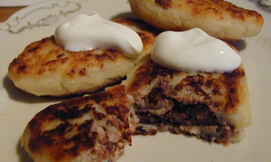 Картофельники с мясом