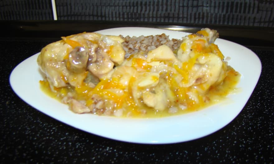 Диетическая курица с подливкой