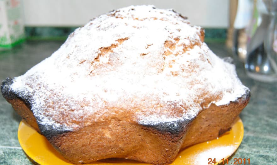 Кекс с изюмом