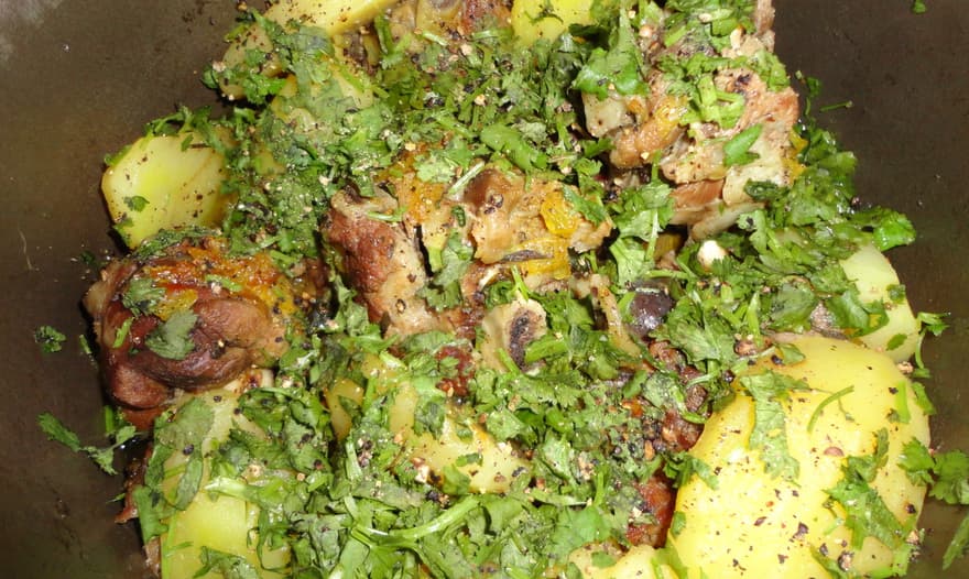 Рагу с бараниной и чебрецом