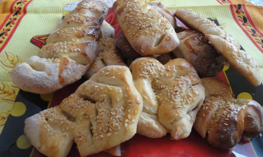 Йогуртовые булочки с кунжутом