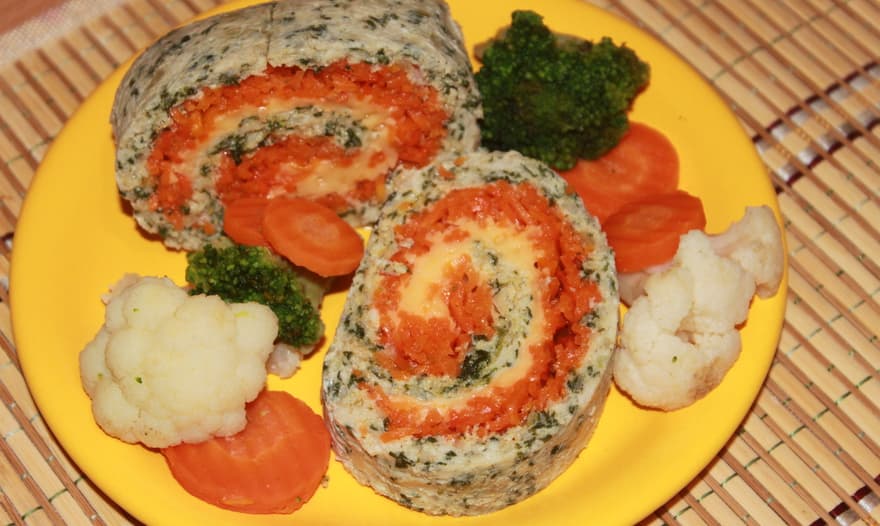 Куриный РУЛЕТ с КОРЕЙСКОЙ МОРКОВКОЙ из ПАРОВАРКИ