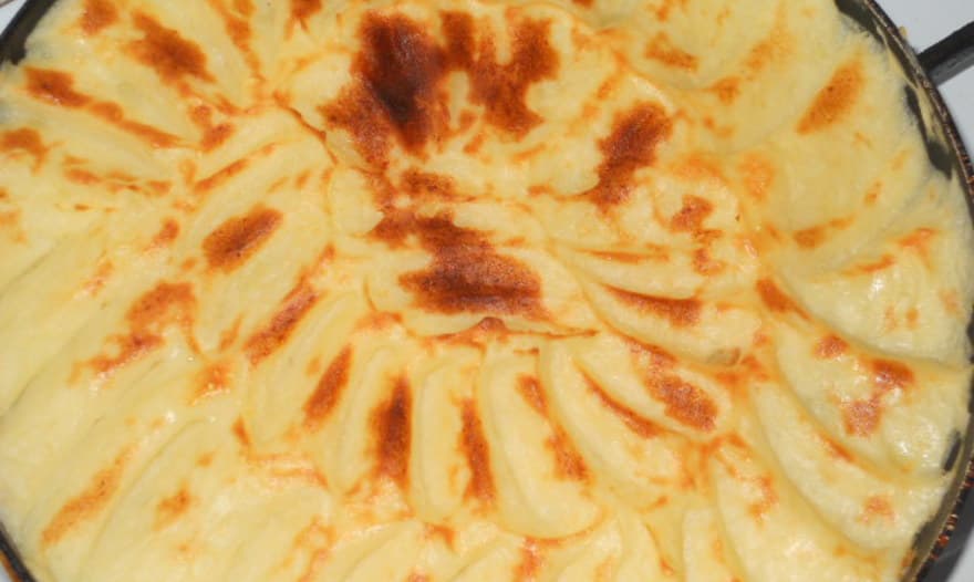 Картофельная запеканка с мясной начинкой 