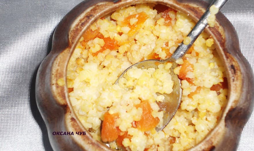 Пшённая кашка с курагой в горшочках