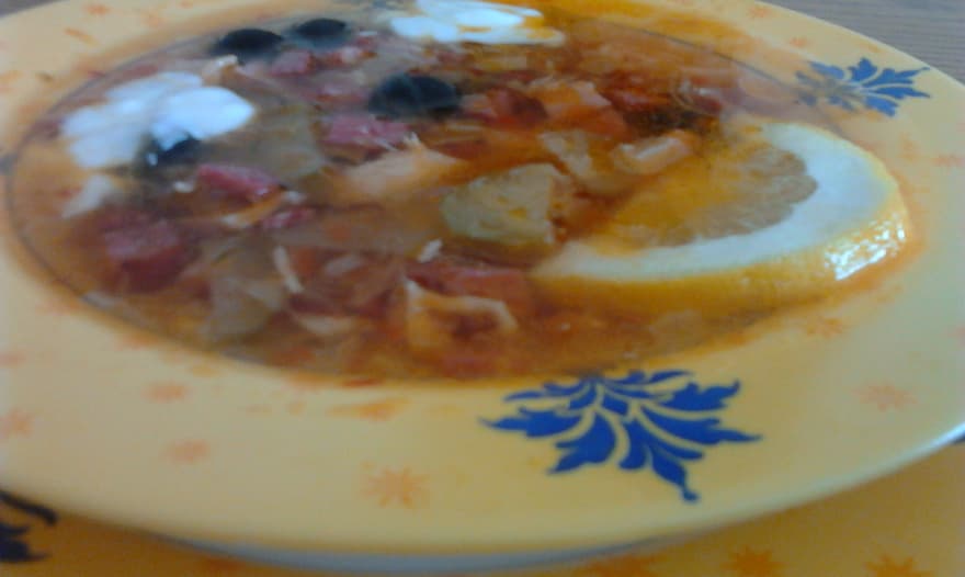 Солянка мясная