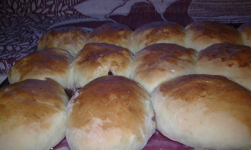 Пирожки с вишней.