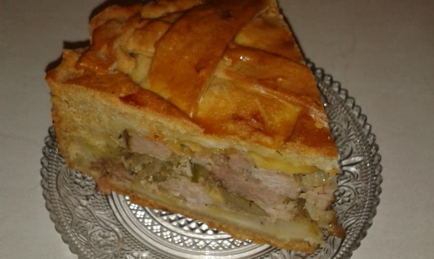 Мясной пирог с картофелем