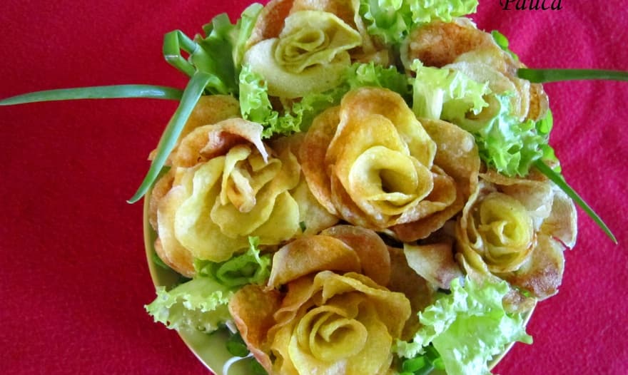 Салат "Оригинальный" с розами