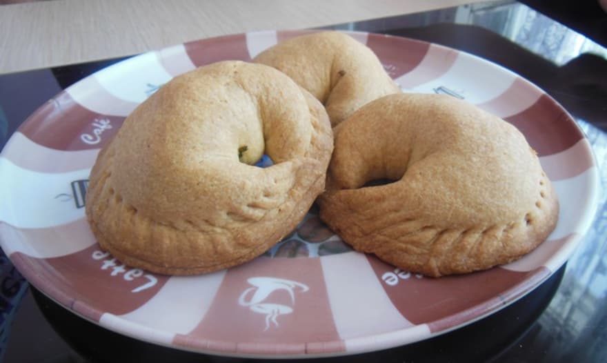 Легкие пирожки с курицей и сыром