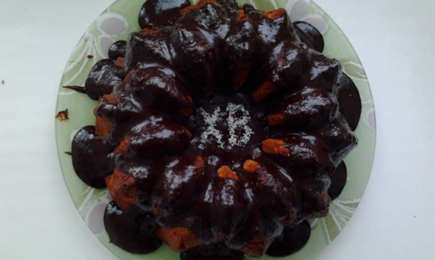 Творожный кулич с шоколадной глазурью