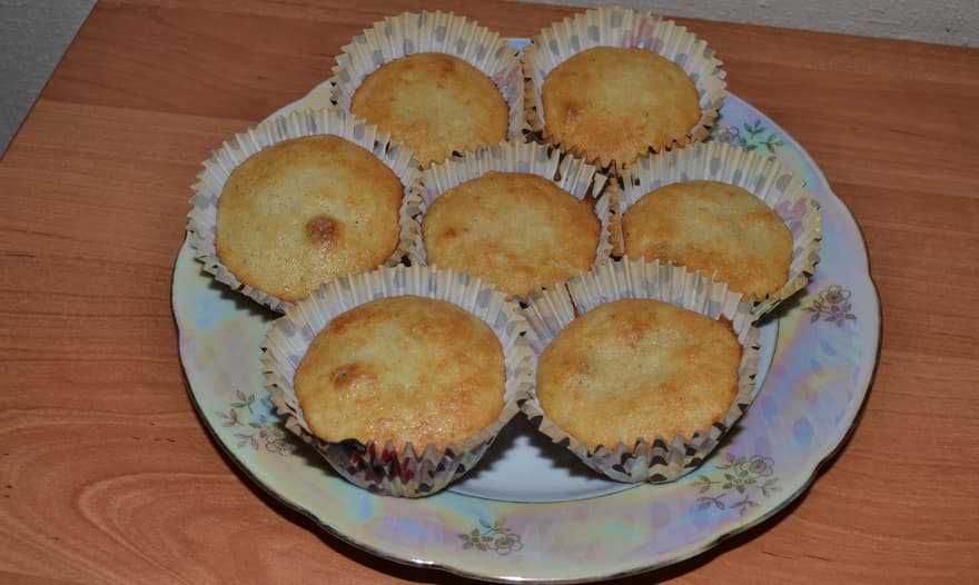 Яблочные маффины из рисовой муки