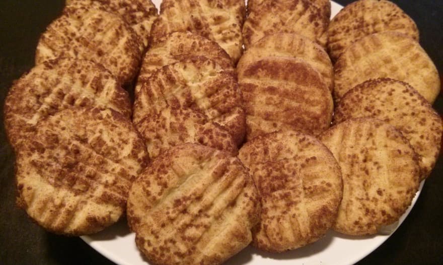 Рассыпчатое печенье с корицей