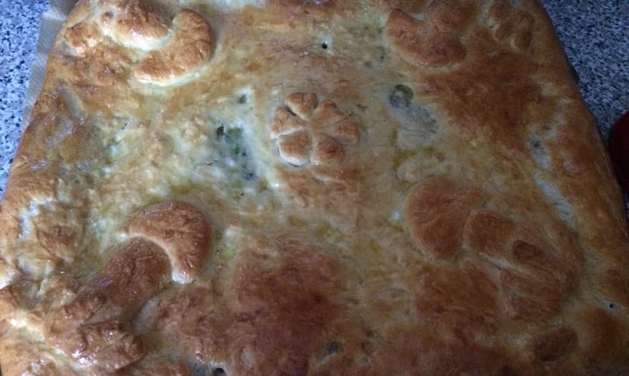 Пирог с опятами и рисом