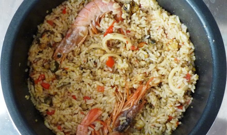 Паэлья с морепродуктами
