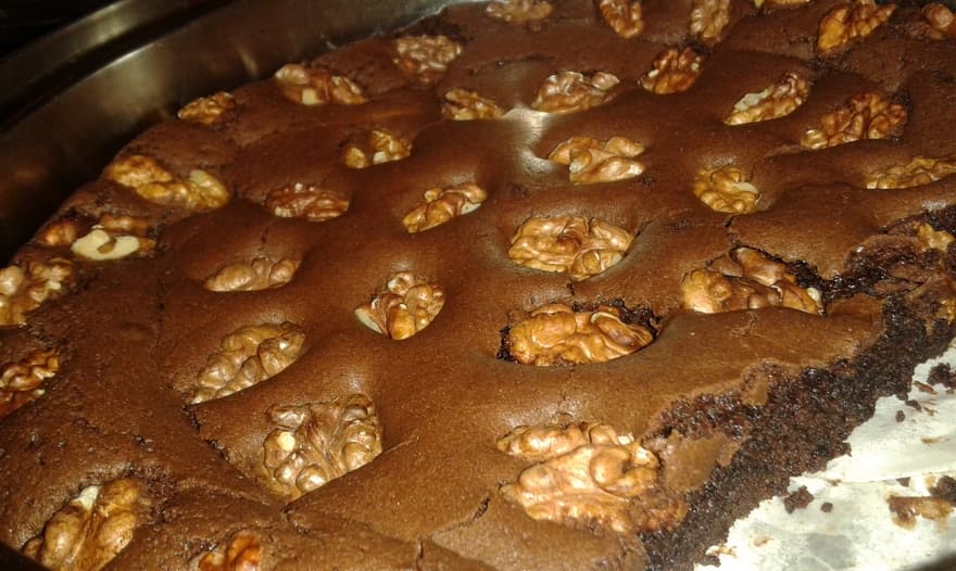 Брауни с грецкими орехами