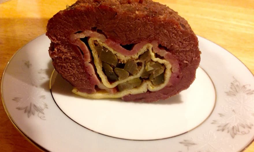 Мясные рулетики по-чешски