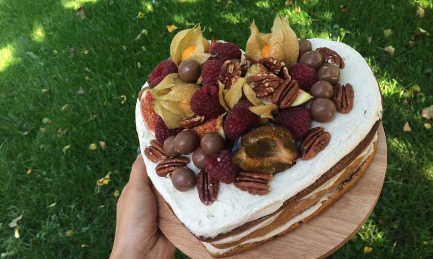 Морковный пирог с корицей и имбирем