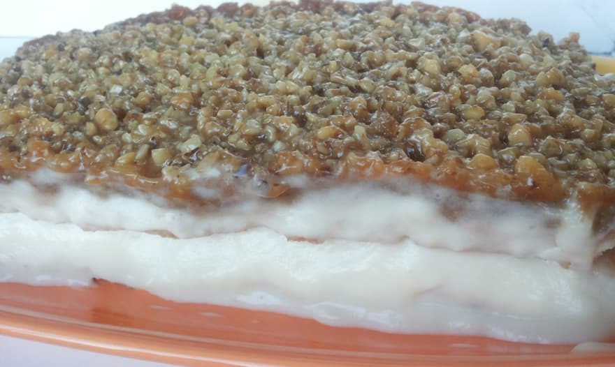 Пирог с заварным кремом и орехово-медовой прослойкой