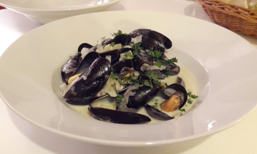 Мидии по-адмиральски (Moules au roquefort)
