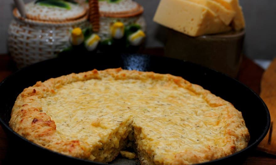 Пирог с сыром и творогом