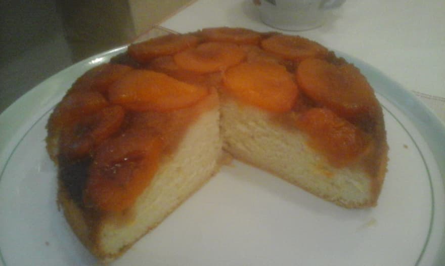 Абрикосовый пирог (Upside-Down Apricot Cake)