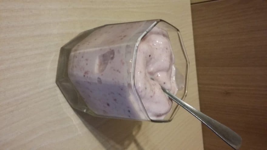 Клубничное мороженое с базиликом