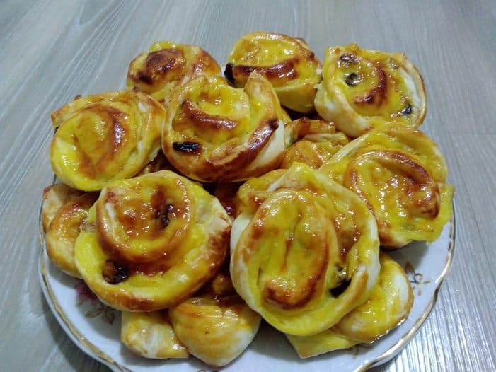 Изумительные ванильные французские булочки (Pain aux raisins)
