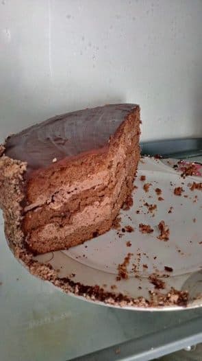 Шоколадный торт с вафельным кремом 